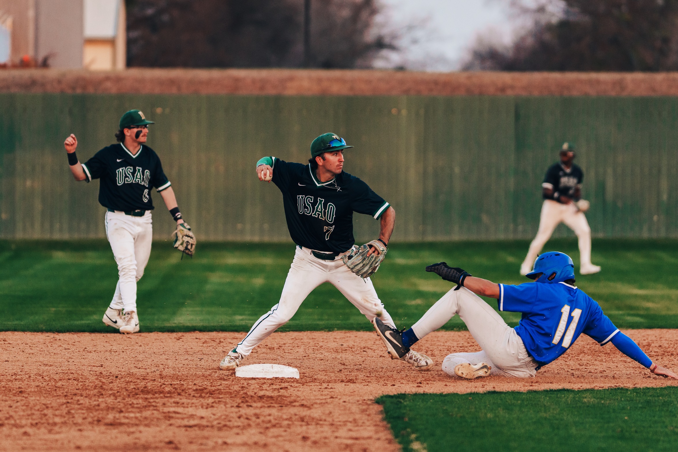 Drovers Split Twin Bill Against OCU