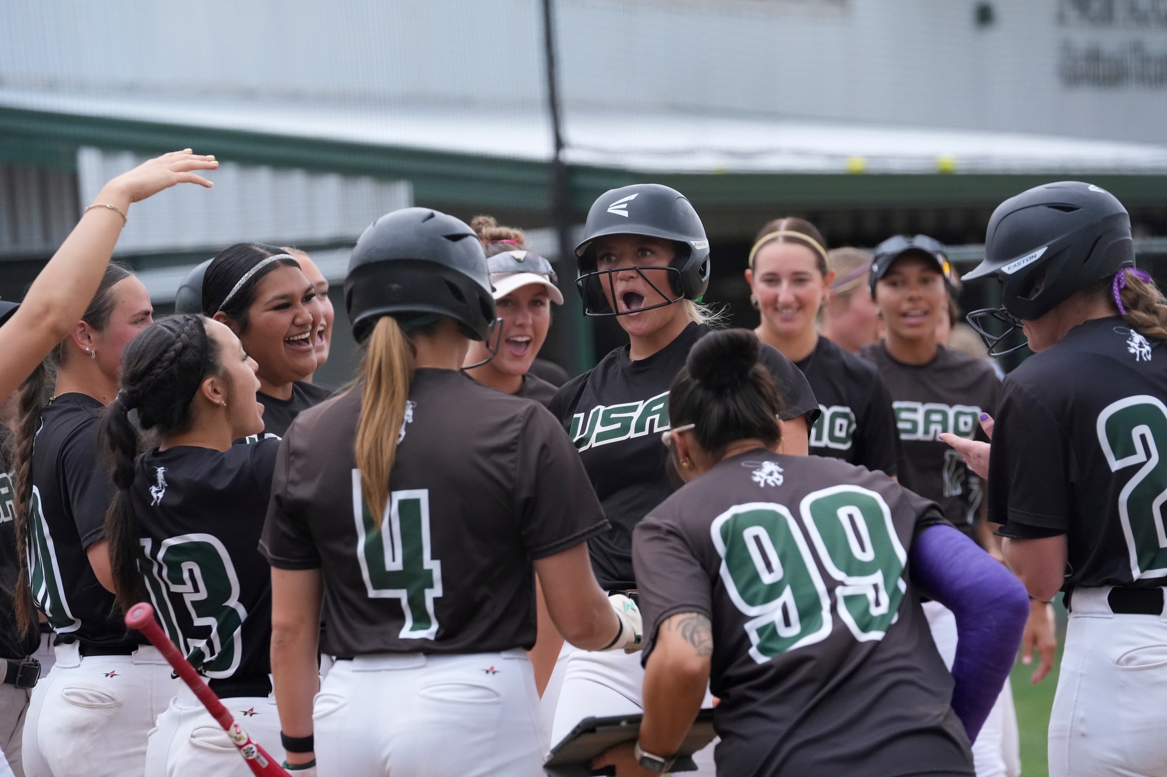 #8 USAO Completes Series Sweep Against WBU to Extend Win Streak to 14