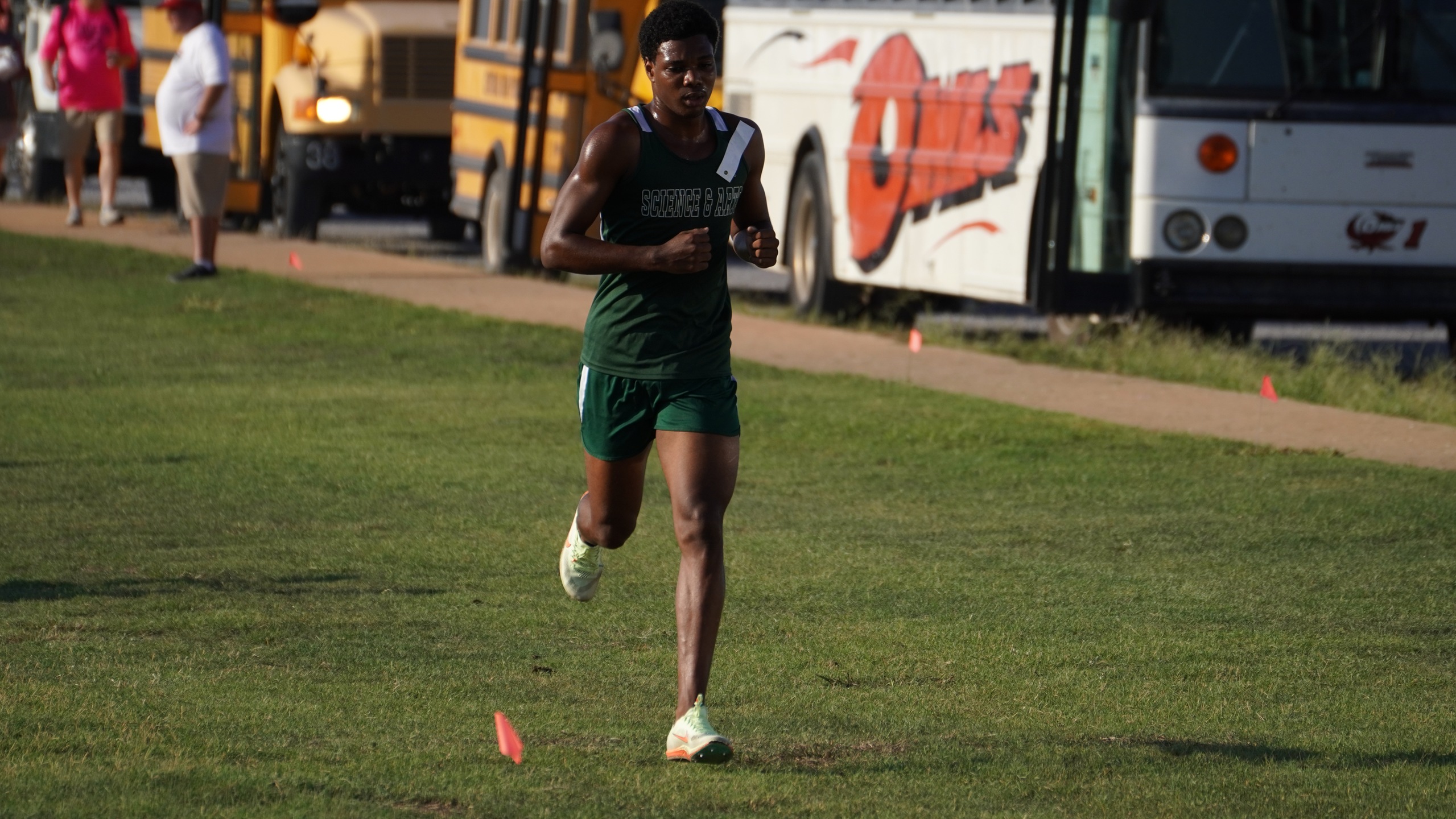 aarin simon running at the aggie duels